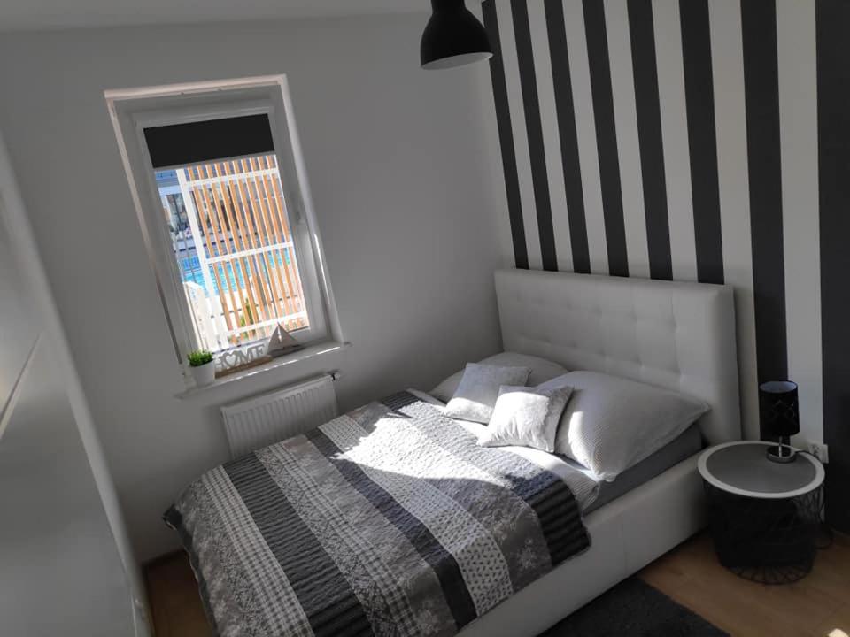 Apartament 4 Seasons- Basen Wewnetrzny,Jacuzzi,Sauna,Silownia I Kulkoland W Cenie!!! Kołobrzeg Buitenkant foto
