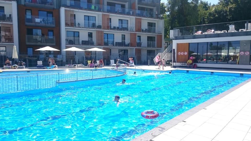 Apartament 4 Seasons- Basen Wewnetrzny,Jacuzzi,Sauna,Silownia I Kulkoland W Cenie!!! Kołobrzeg Buitenkant foto